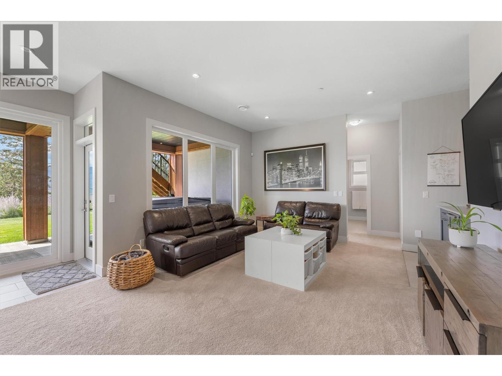  8510 Heritage Drive, Lake Country