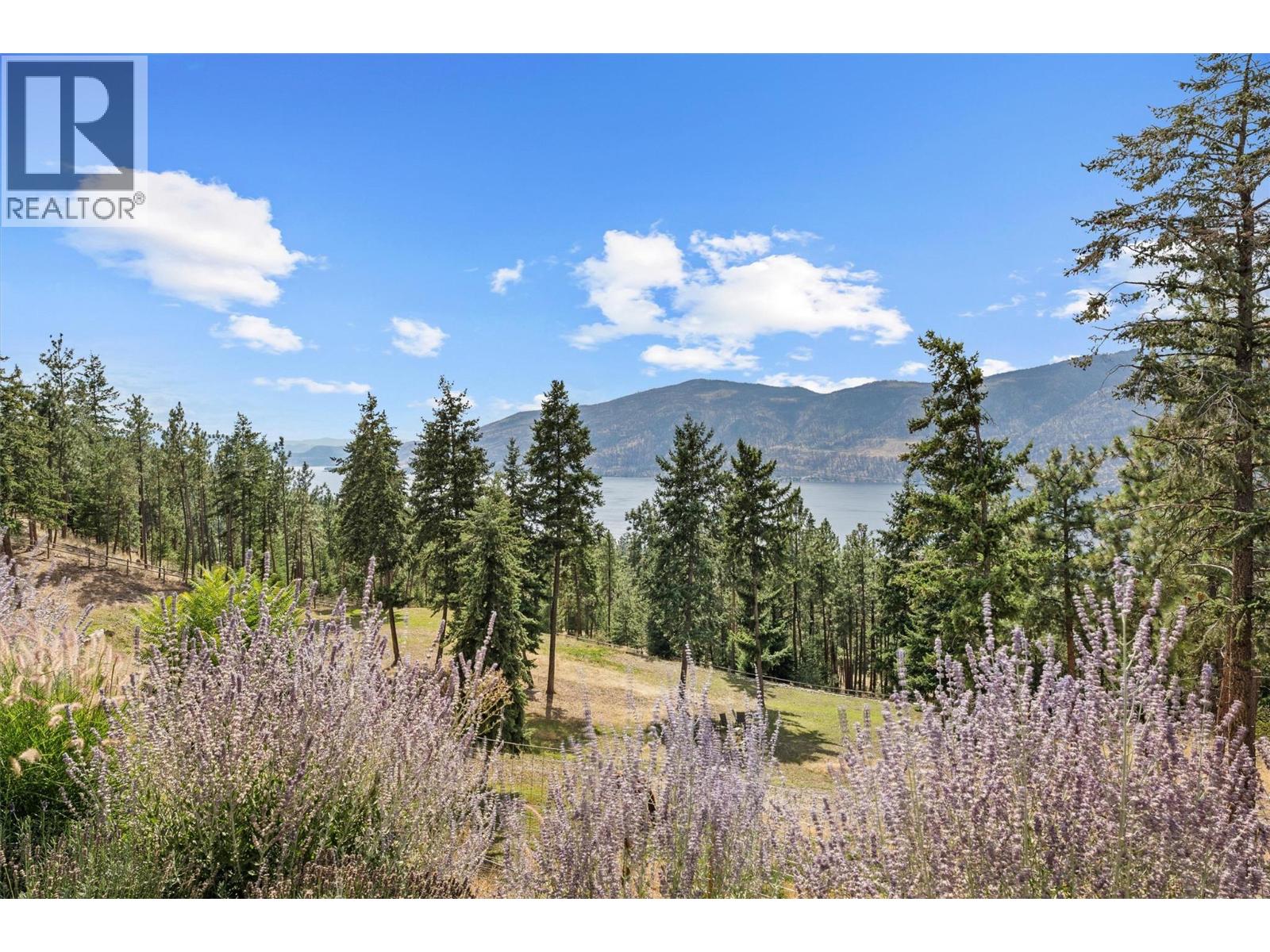  8510 Heritage Drive, Lake Country