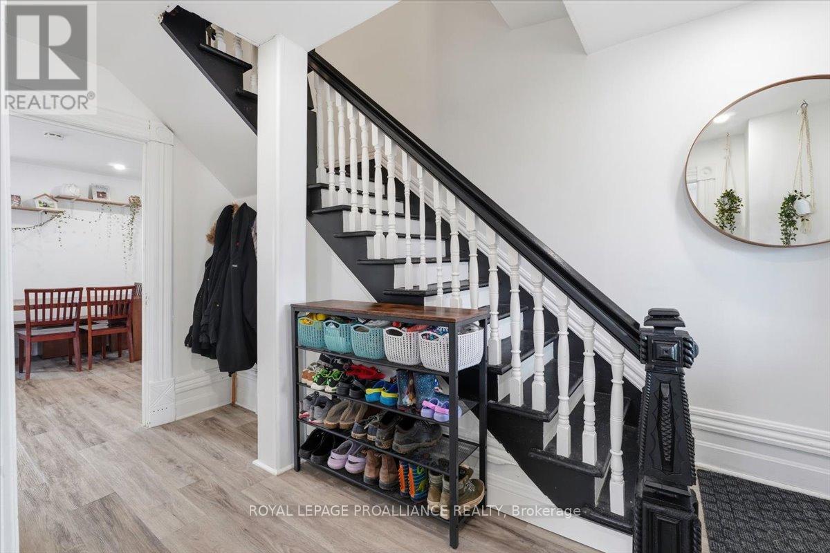 61 MADOC STREET - 14