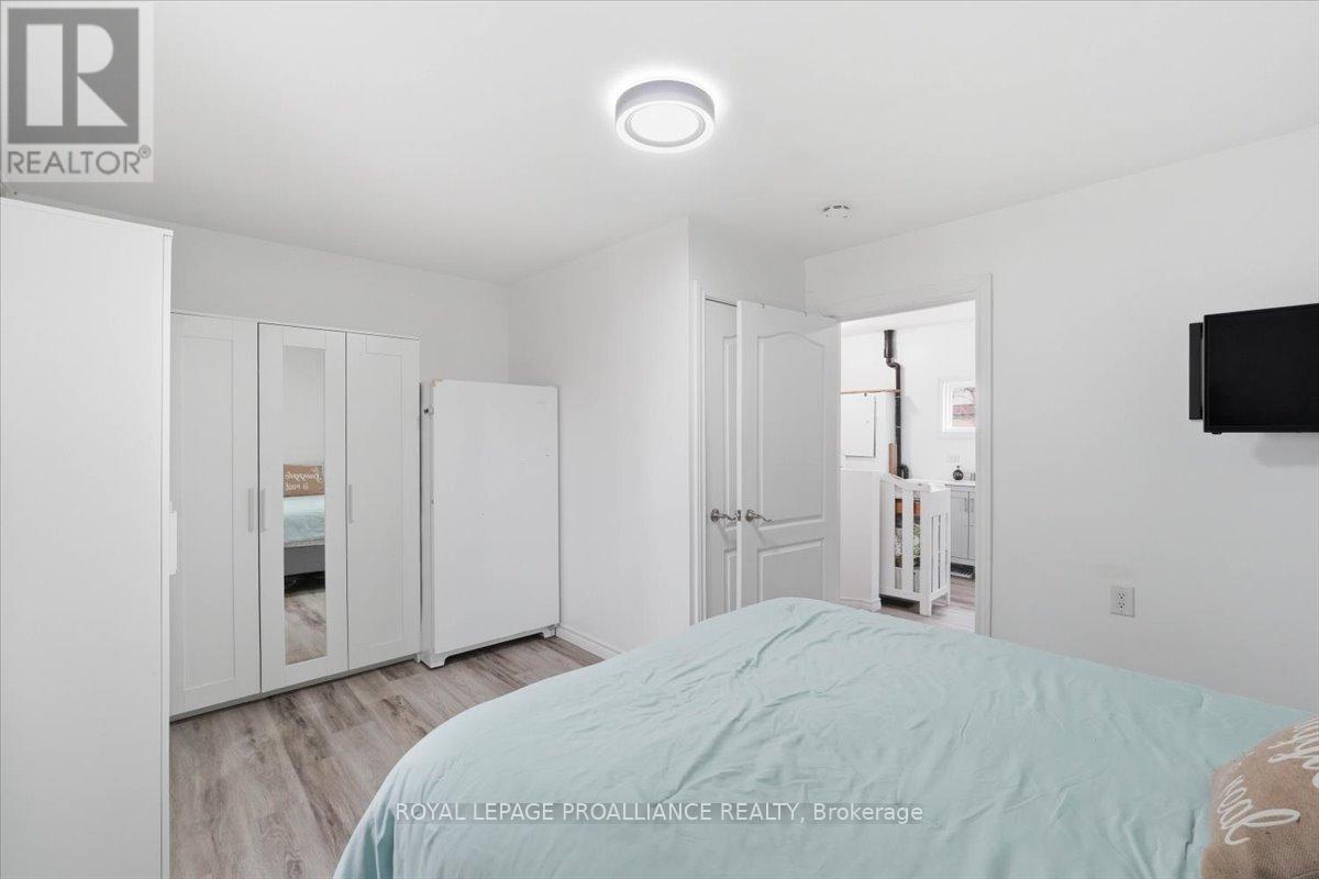 61 MADOC STREET - 20
