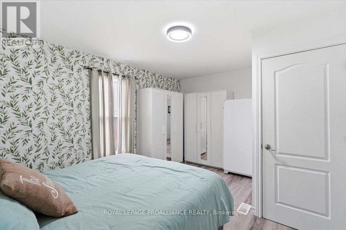 61 MADOC STREET - 19