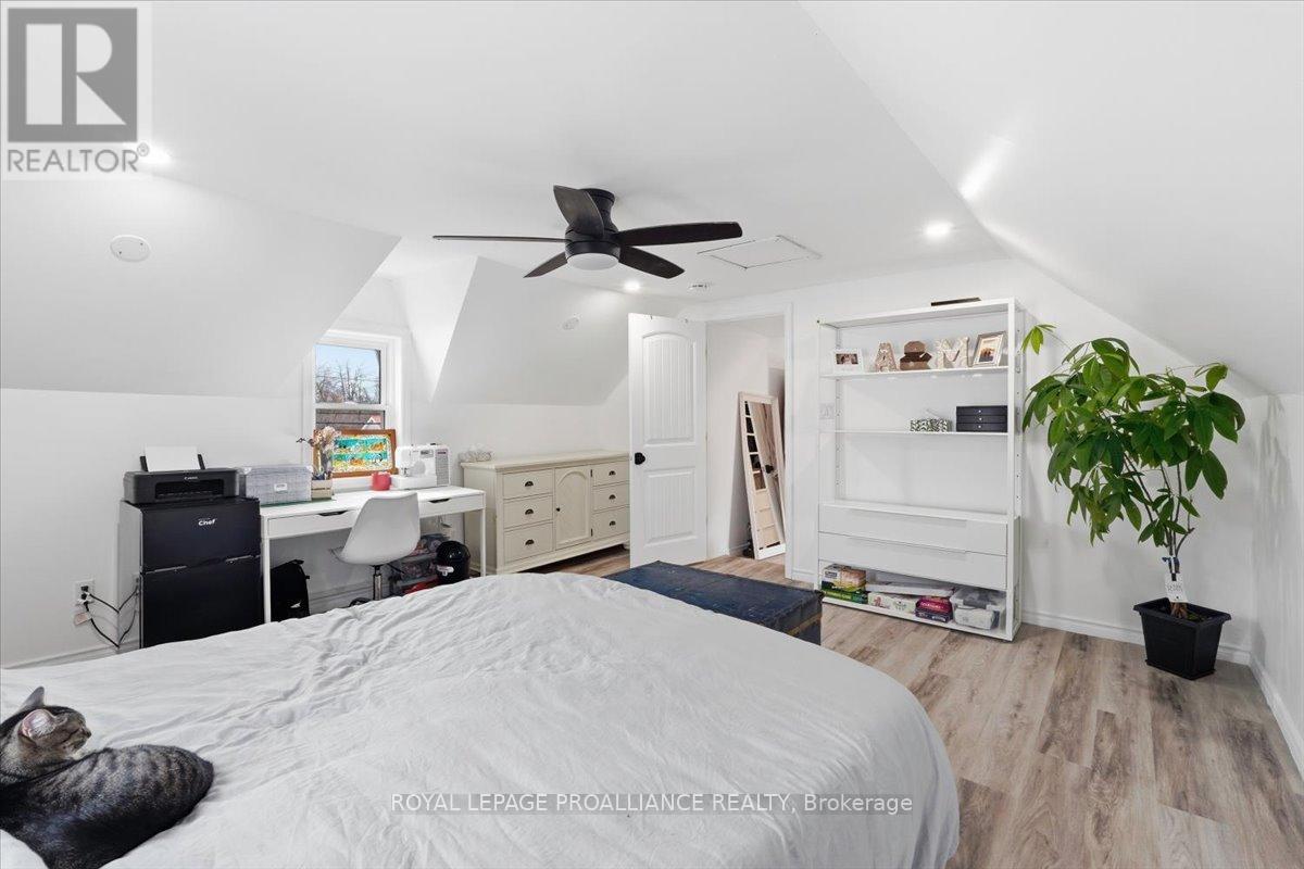 61 MADOC STREET - 31