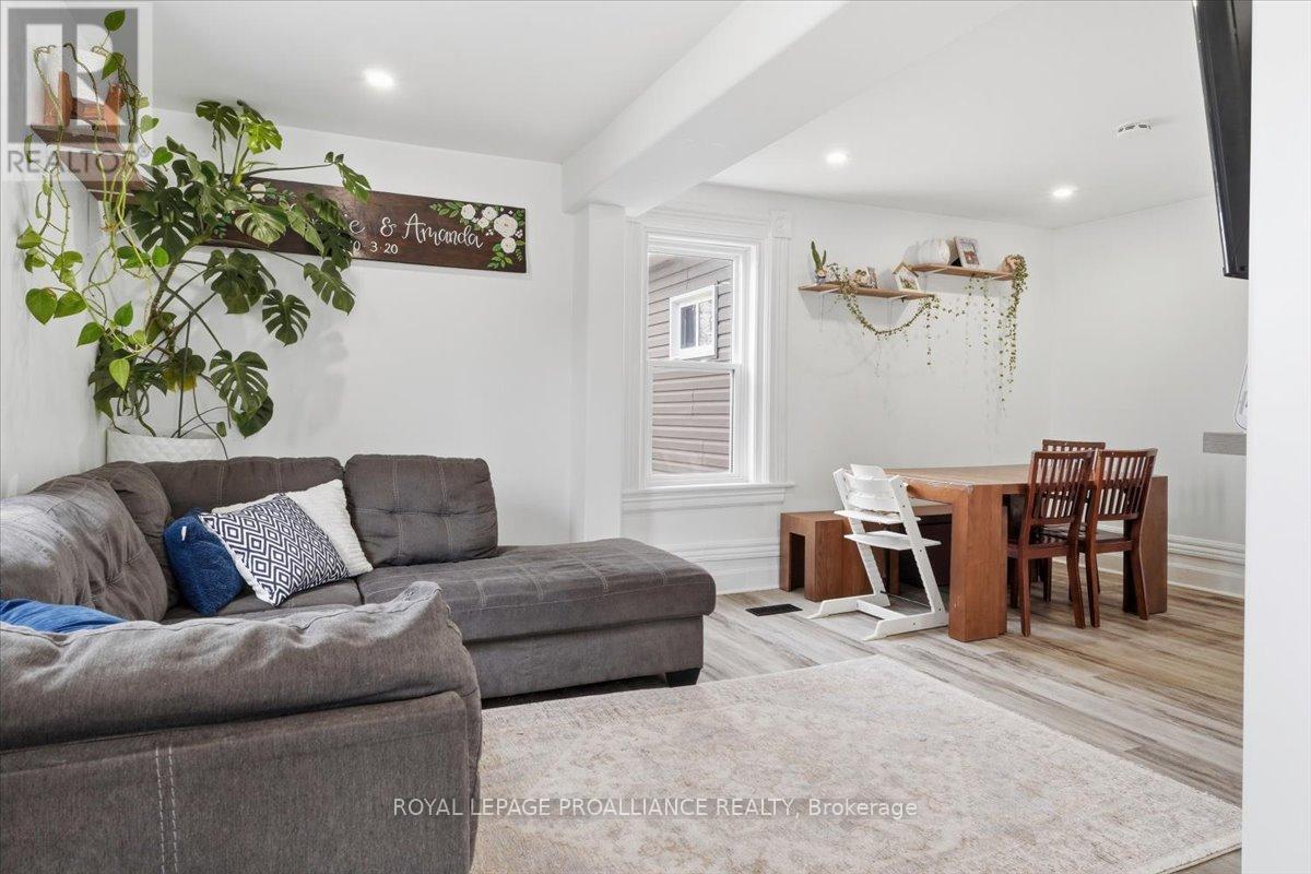 61 MADOC STREET - 8
