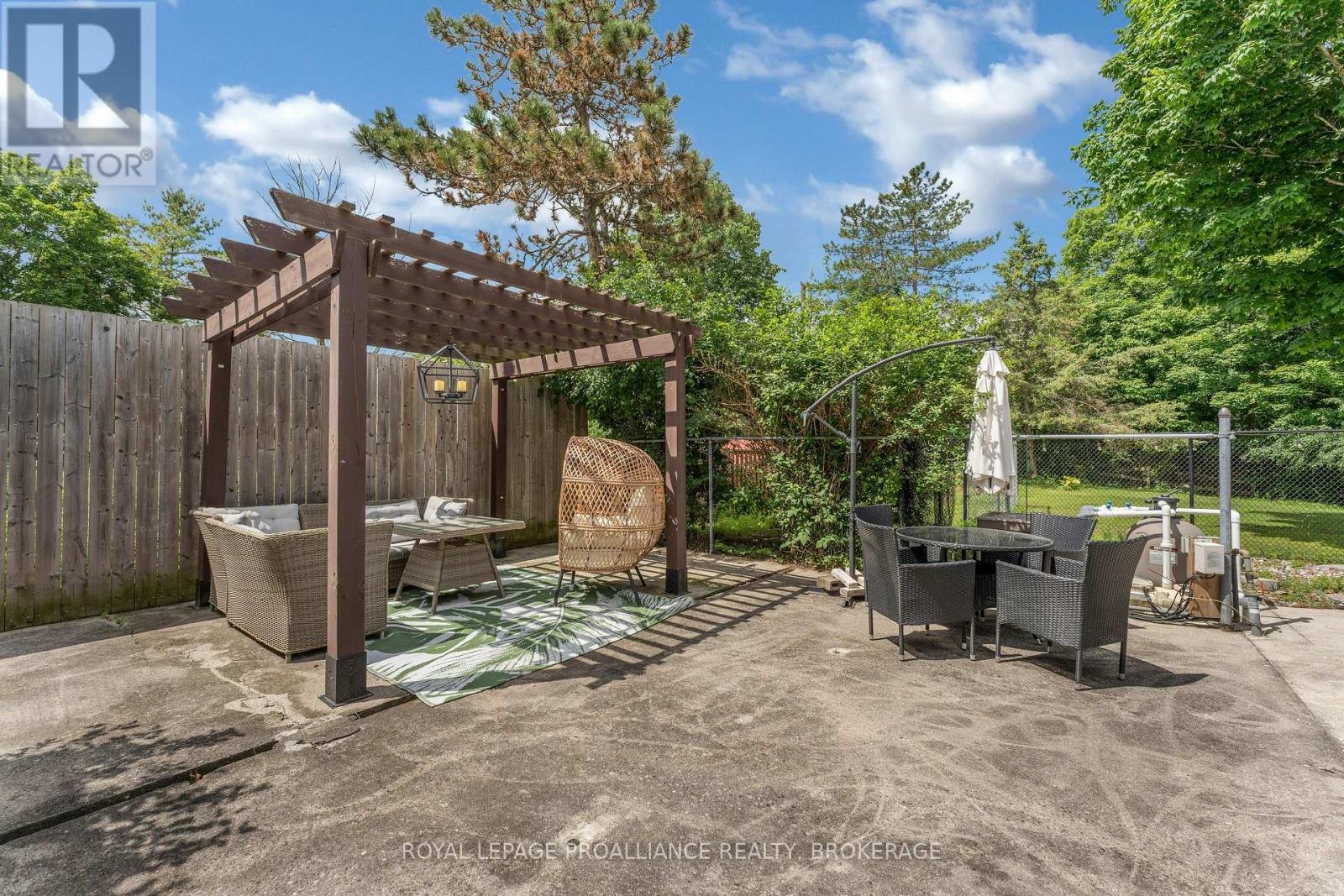 1901 SYDENHAM ROAD - 41