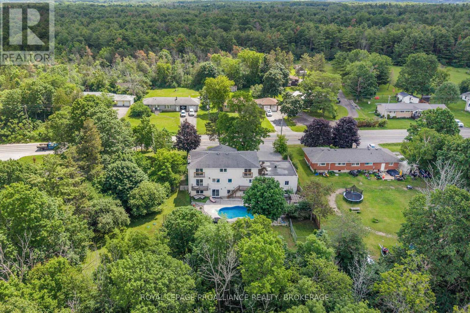 1901 SYDENHAM ROAD - 44