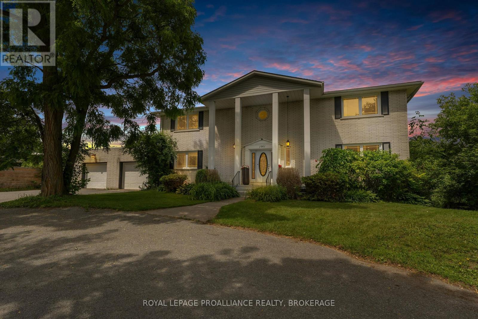 1901 SYDENHAM ROAD - 5