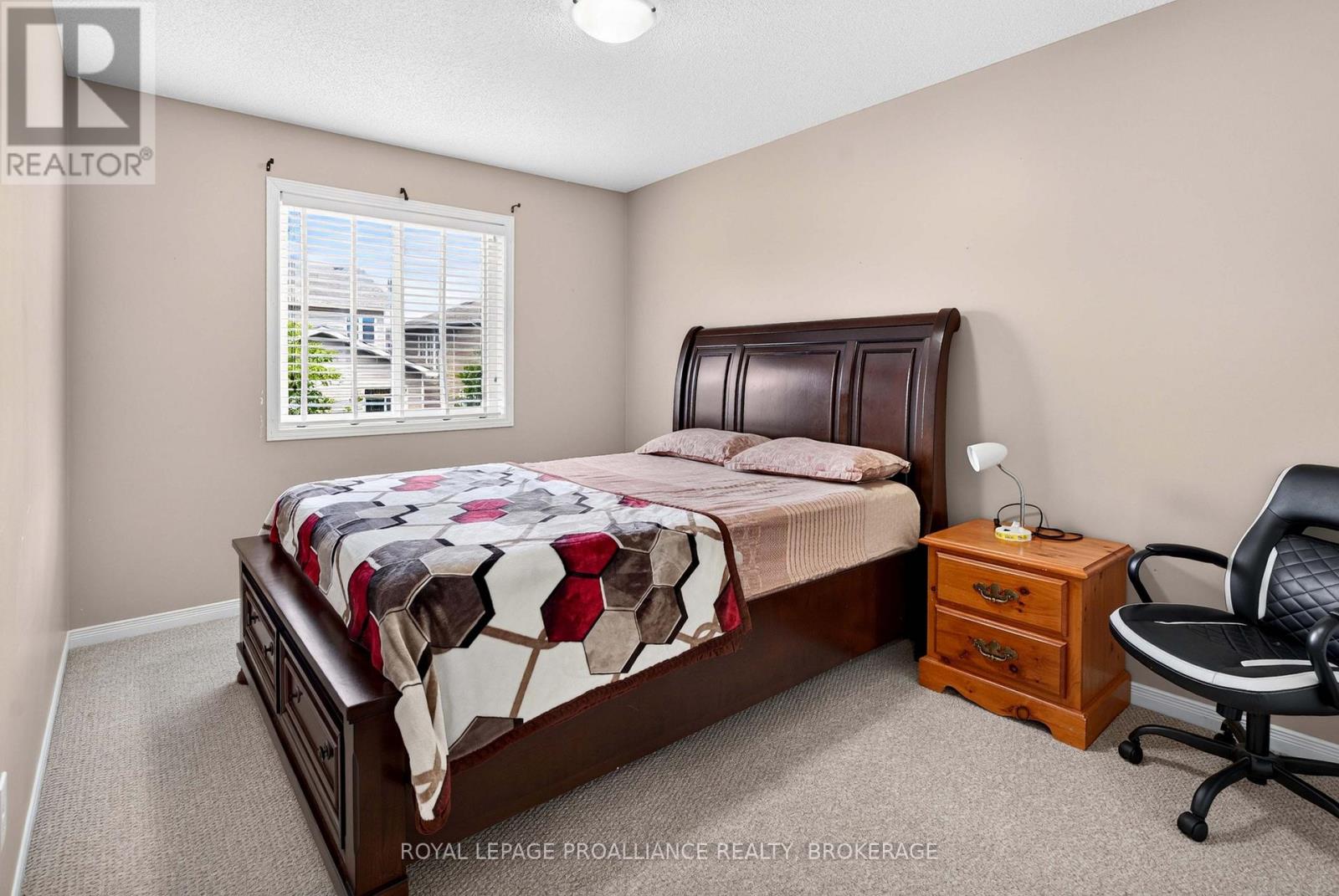 1571 CRIMSON CRESCENT - 22