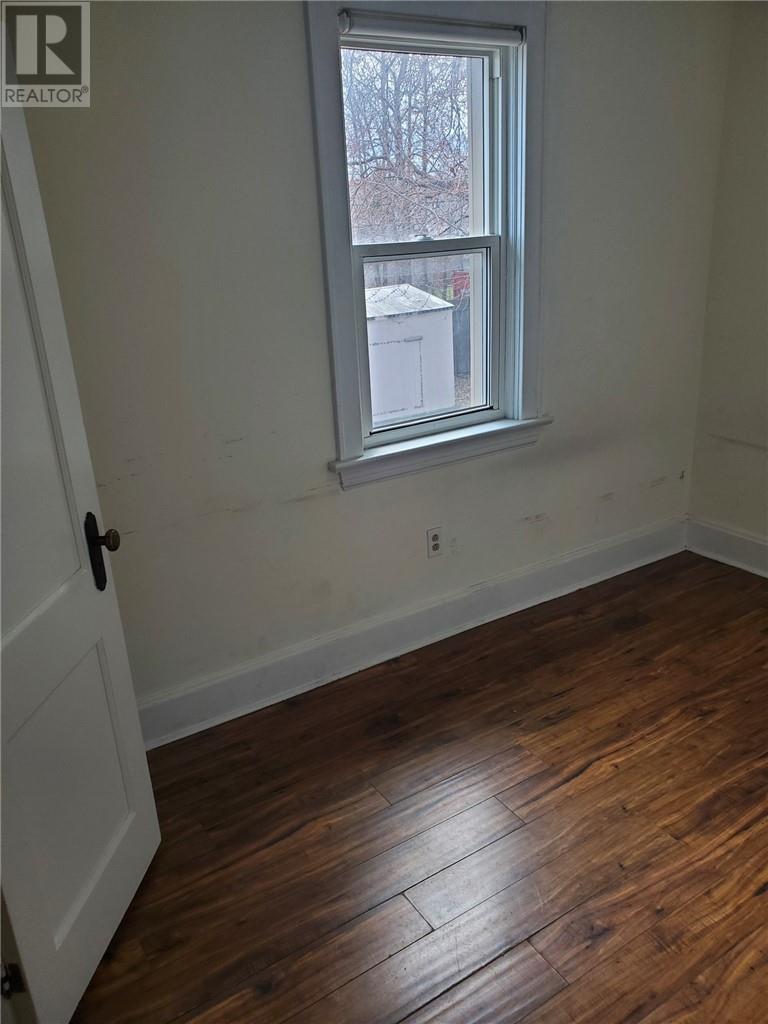 1215 Notre Dame Avenue - 9