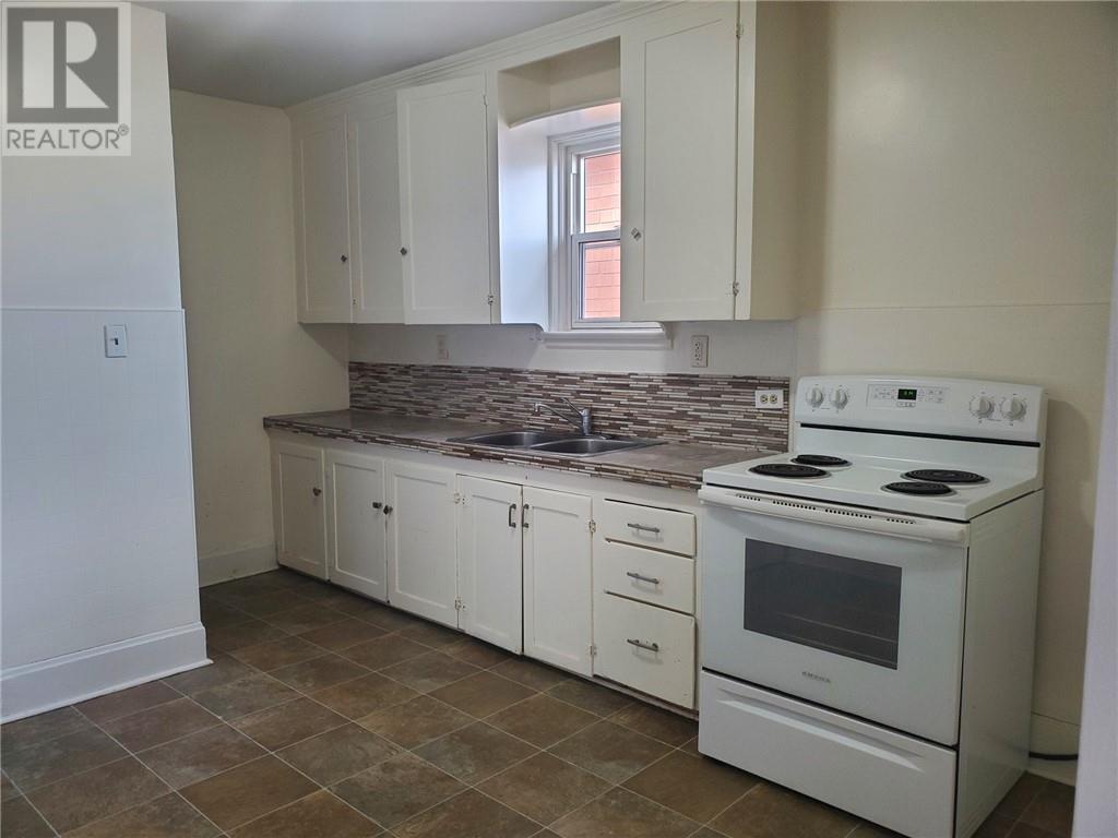 1215 Notre Dame Avenue - 10