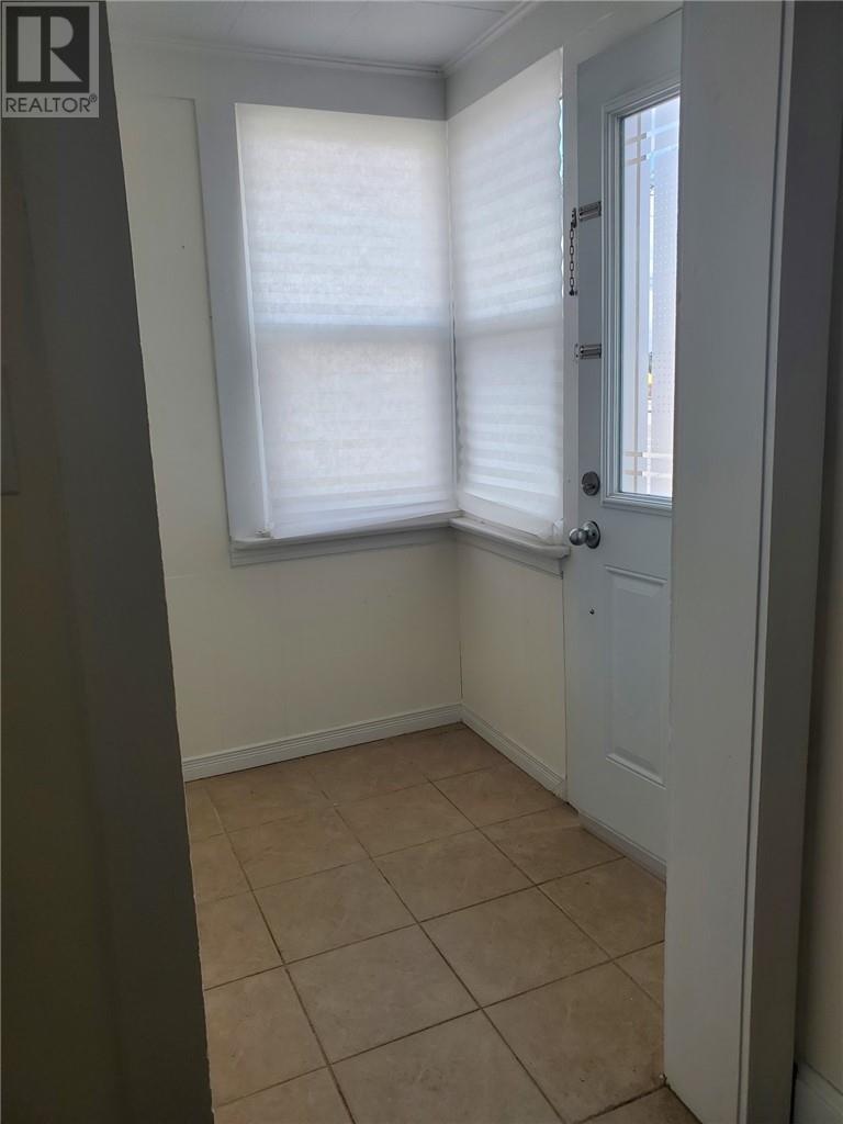 1215 Notre Dame Avenue - 5