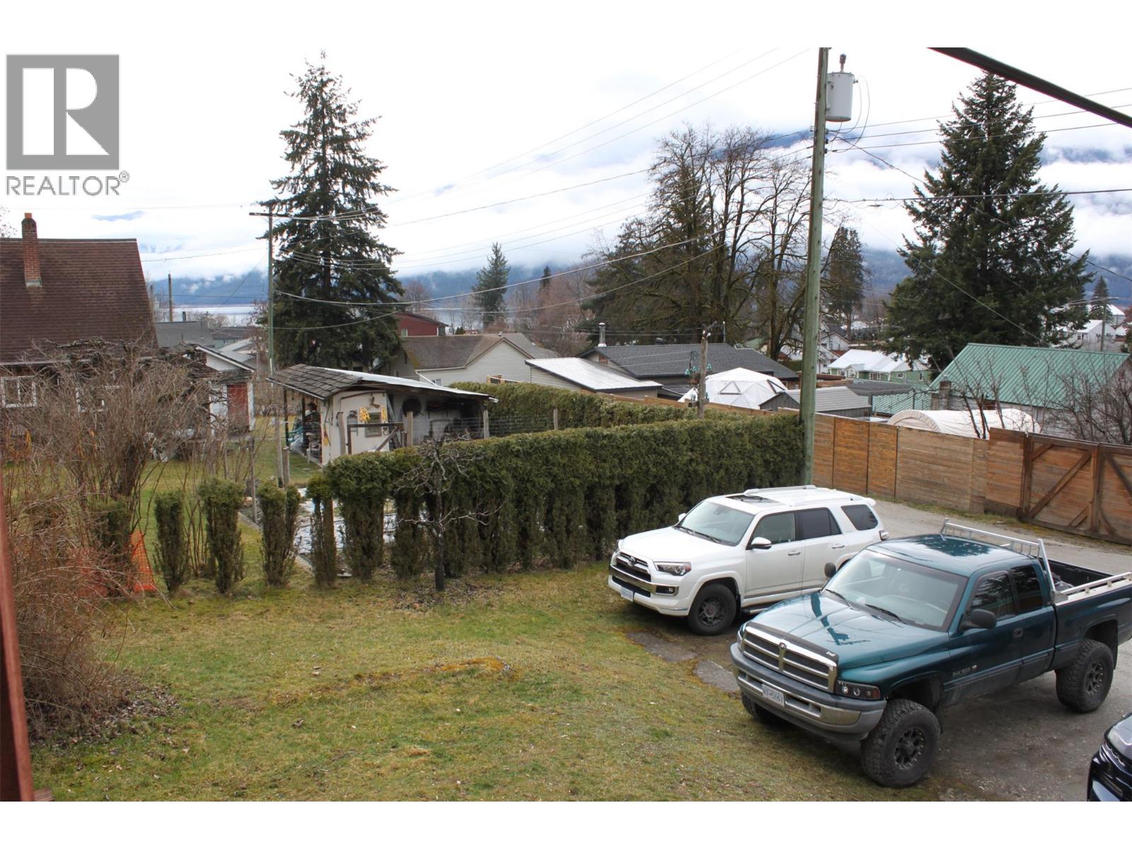 #1-4 208 Nelson Avenue - 19