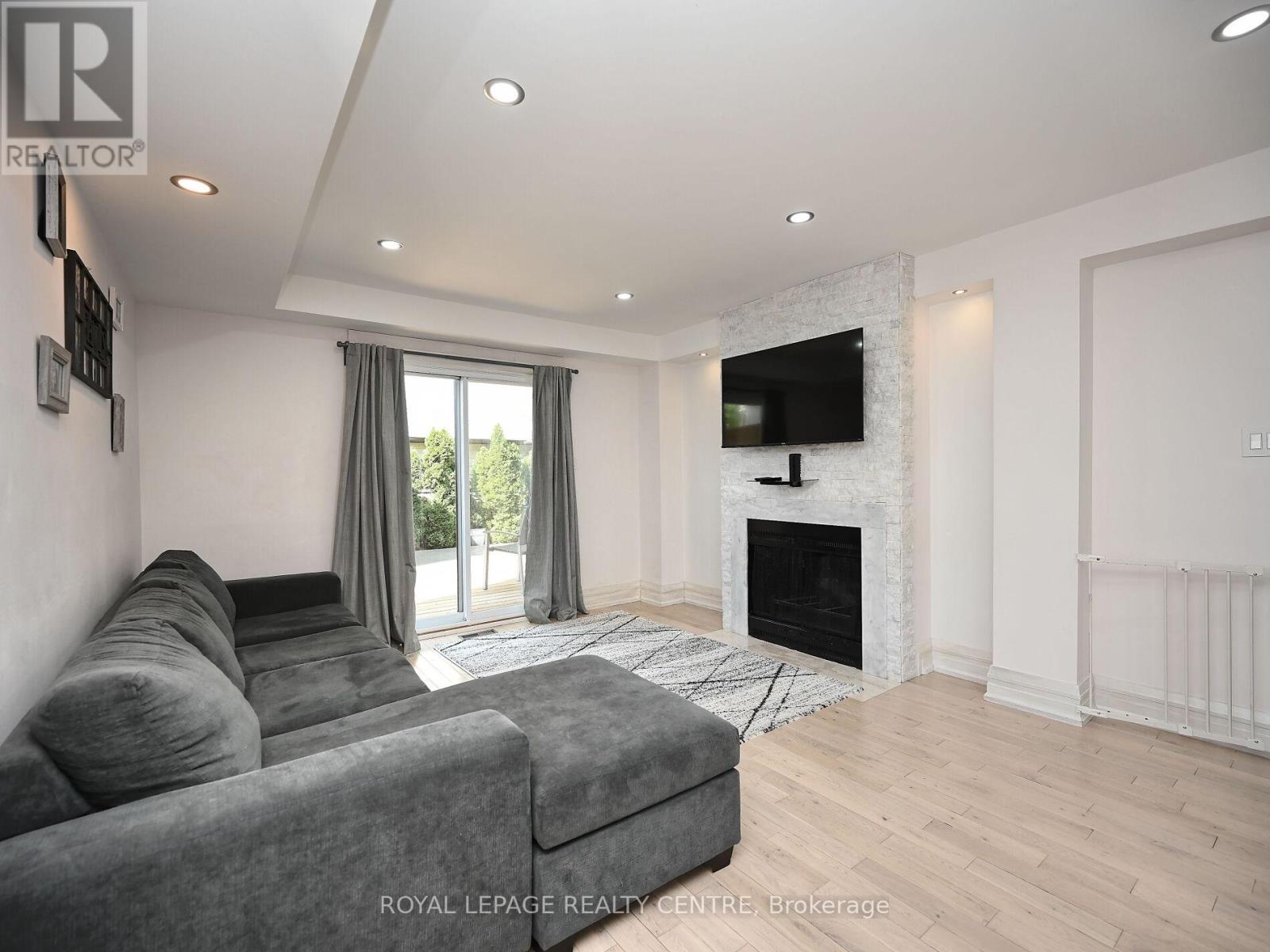 1221 KOS BOULEVARD - 6