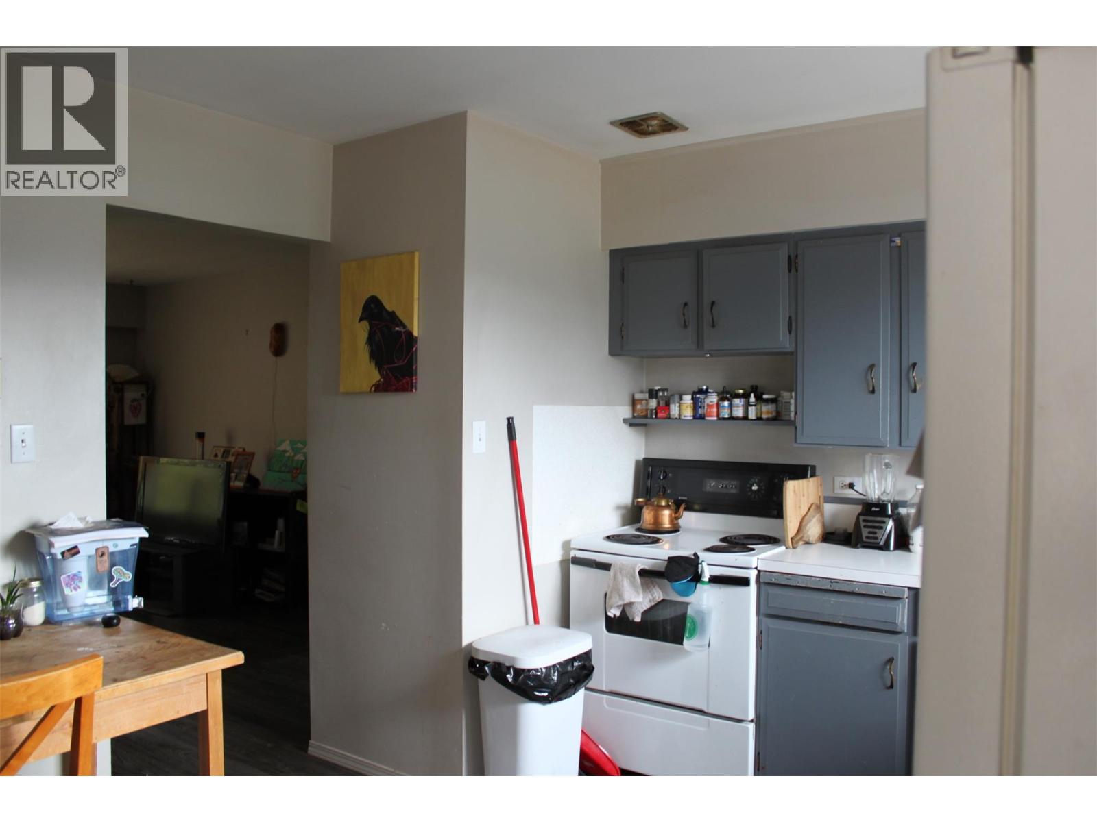 #1-4 208 Nelson Avenue - 13