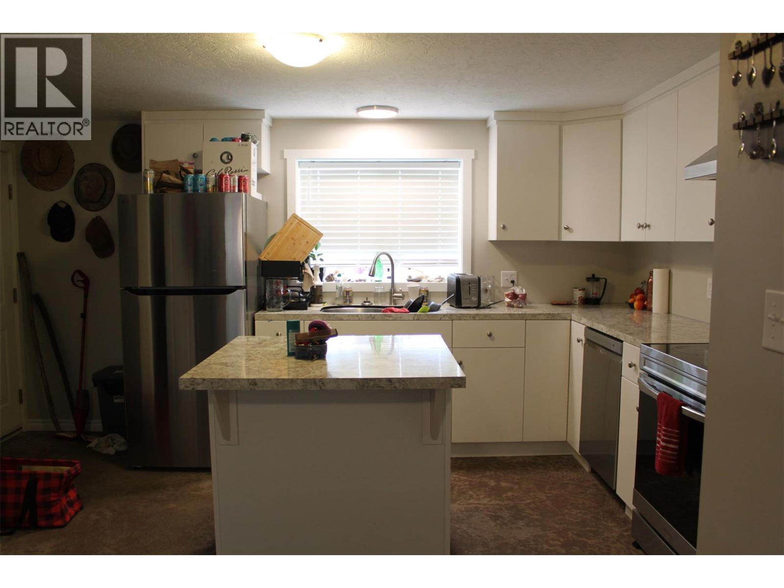 #1-4 208 Nelson Avenue - 5