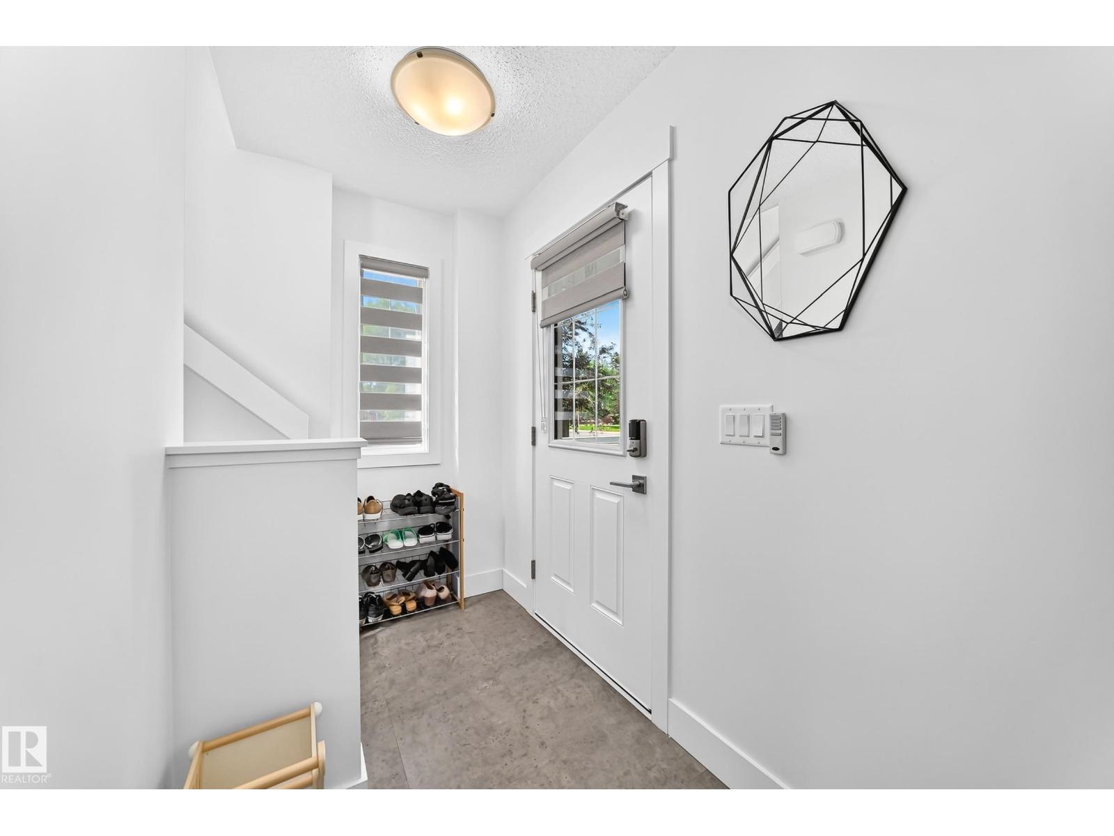 #76 330 BULYEA RD NW - 3