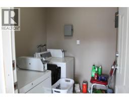 Living room - 208 Nelson Avenue Unit# 1-4, Nakusp, BC V0G1R0 Photo 14
