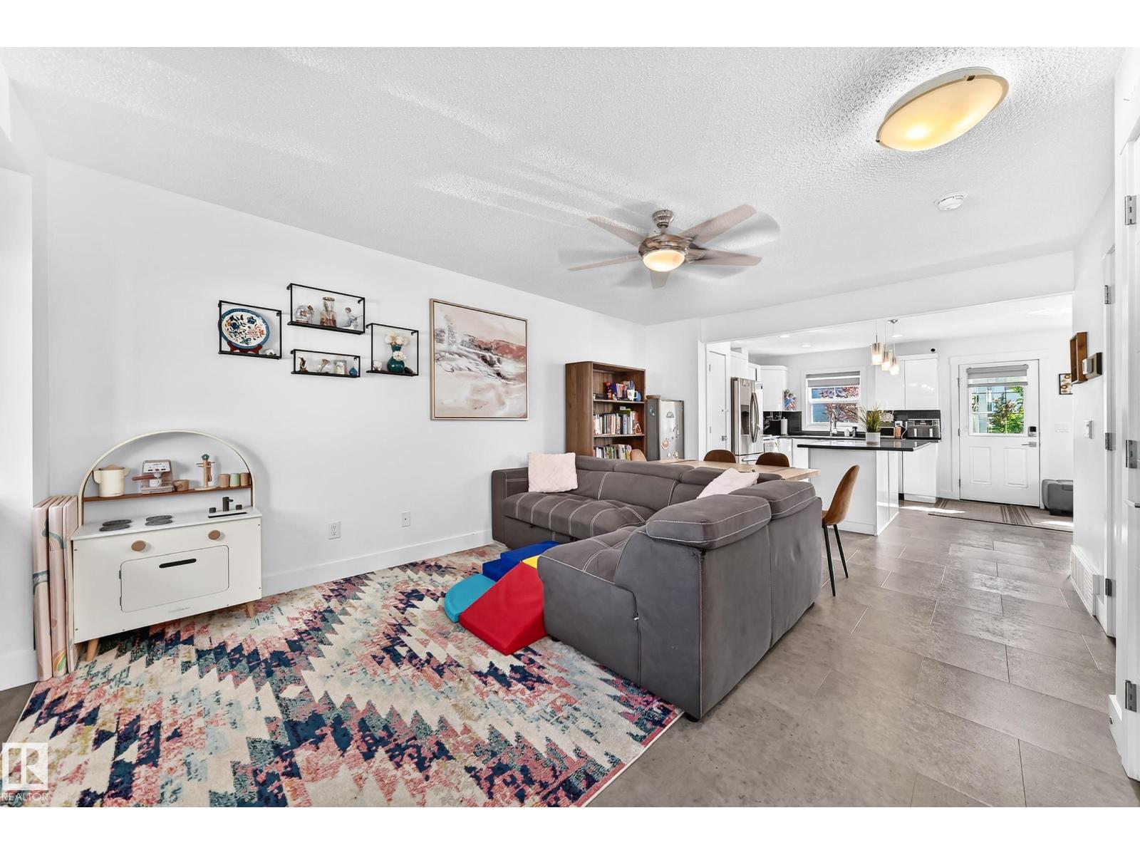 #76 330 BULYEA RD NW - 4
