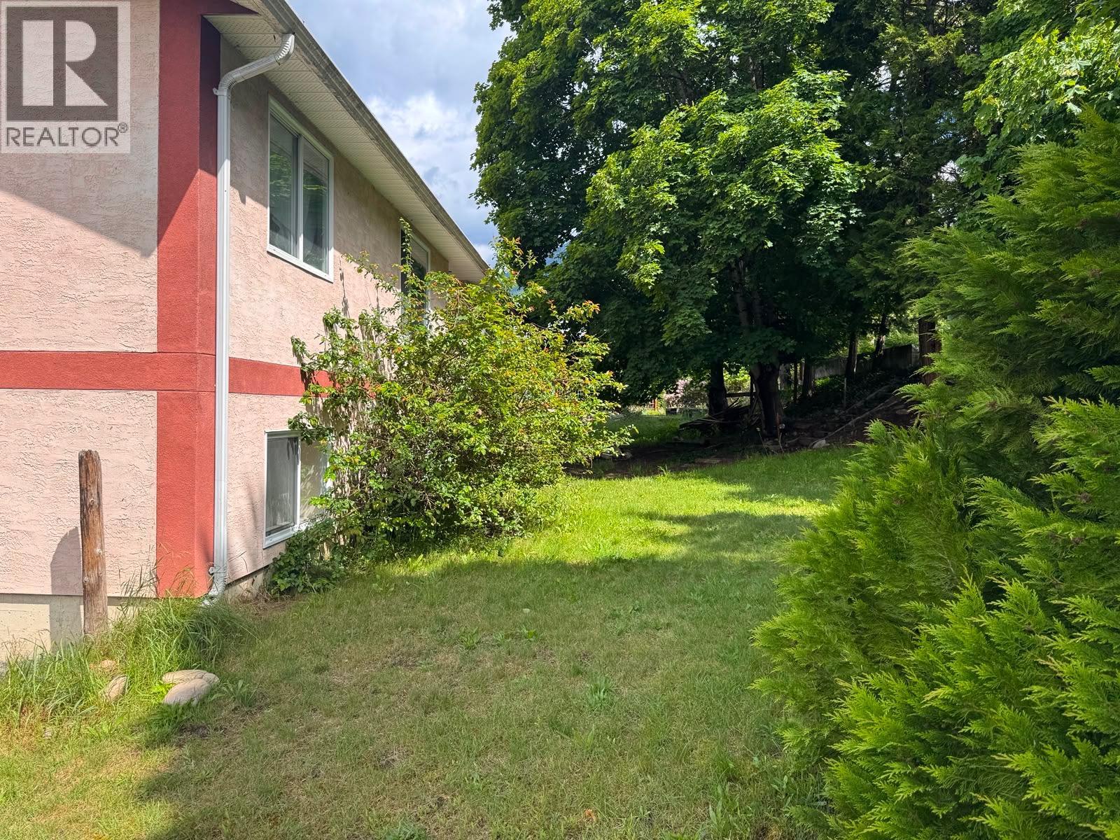 #1-4 208 Nelson Avenue - 32