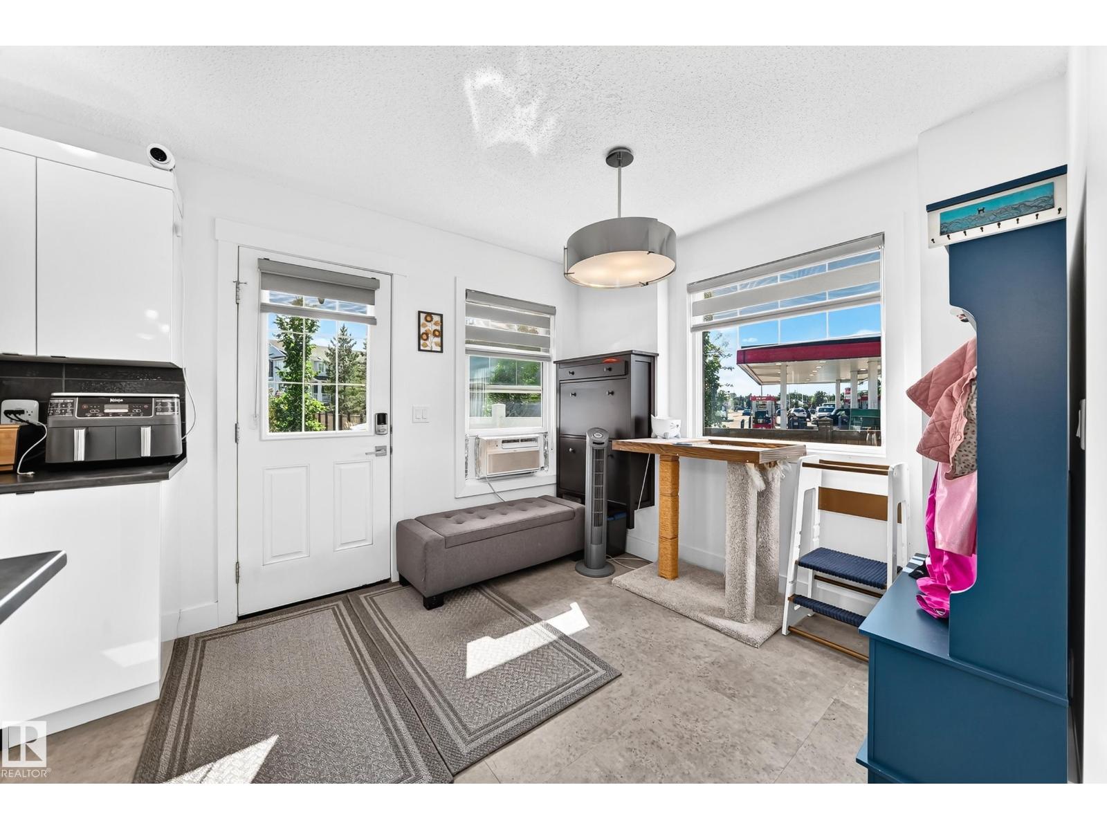 #76 330 BULYEA RD NW - 11