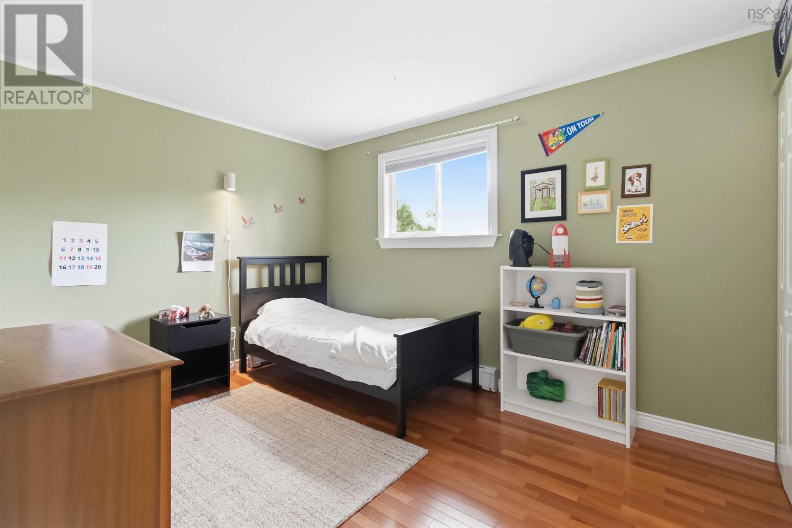Property 24 of 48 of 12 Cedar Crescent