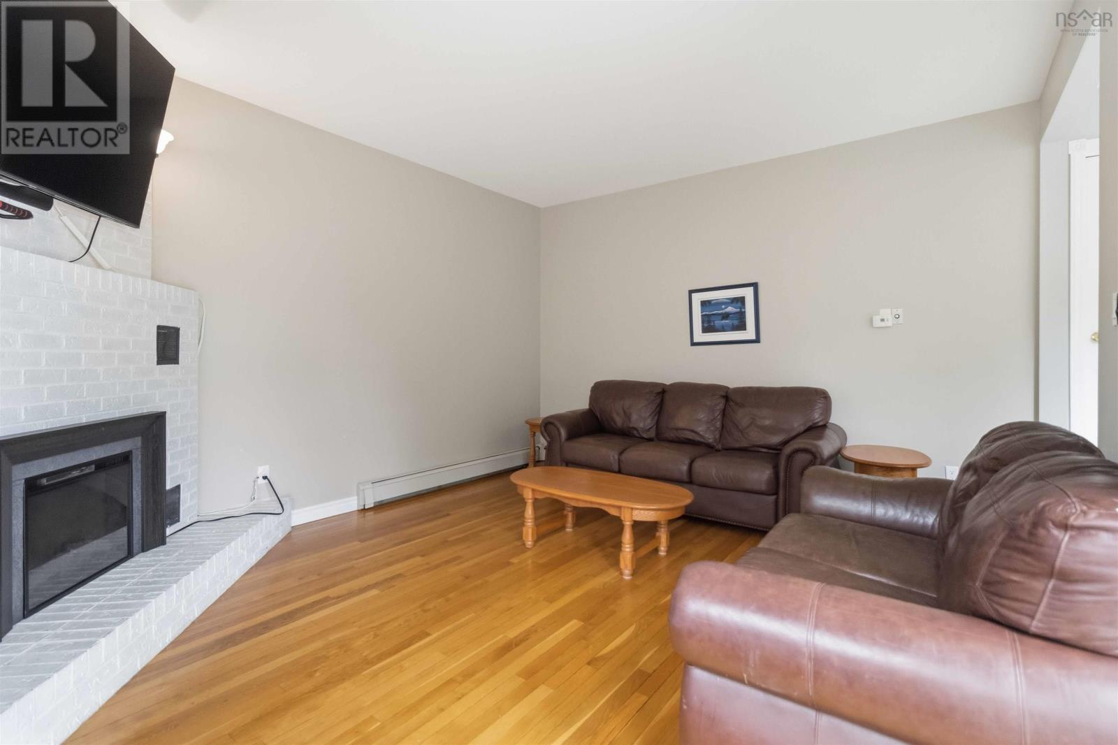 Property 20 of 48 of 12 Cedar Crescent