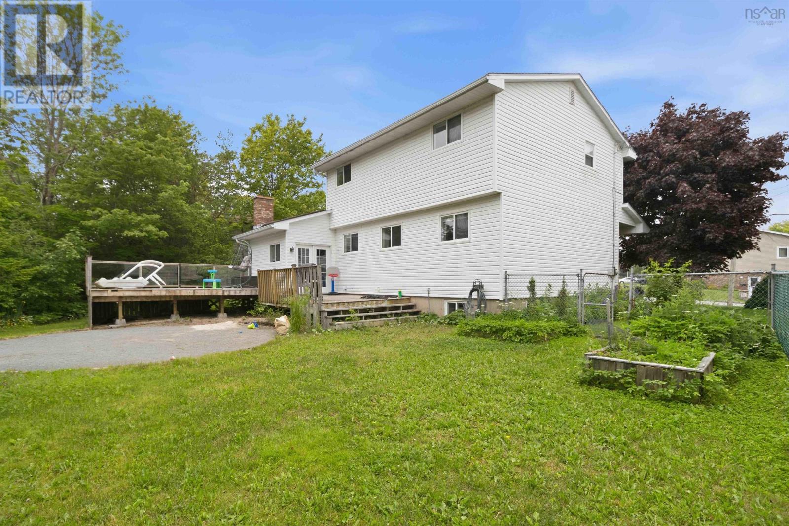 Property 34 of 48 of 12 Cedar Crescent