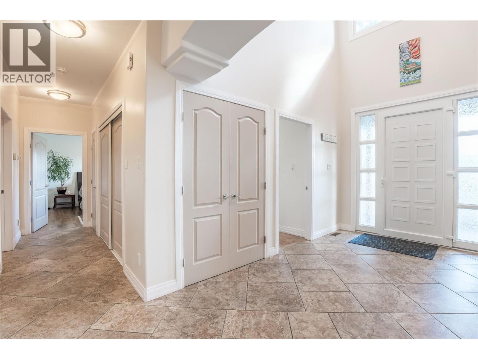 6220 Simpson Road, Summerland