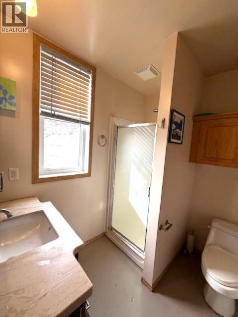 6220 Simpson Road, Summerland