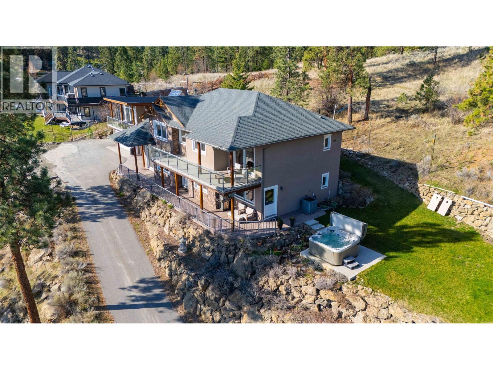 6220 Simpson Road, Summerland