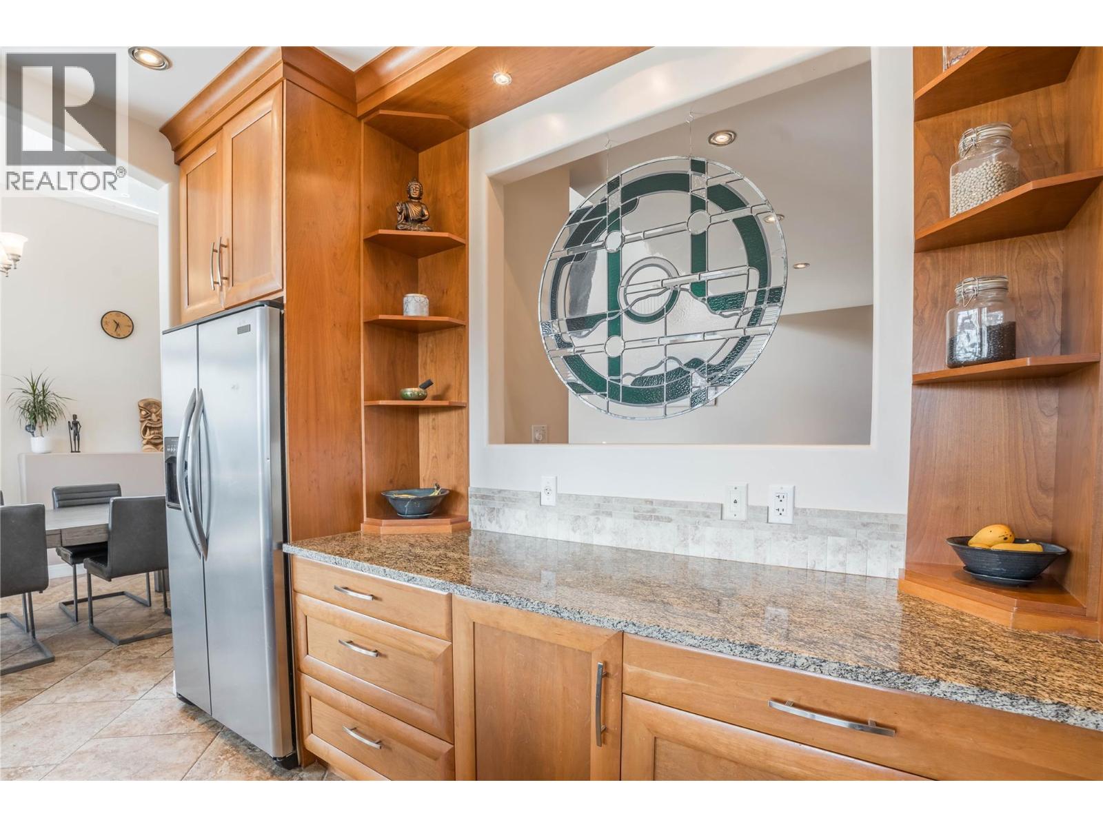 6220 Simpson Road, Summerland
