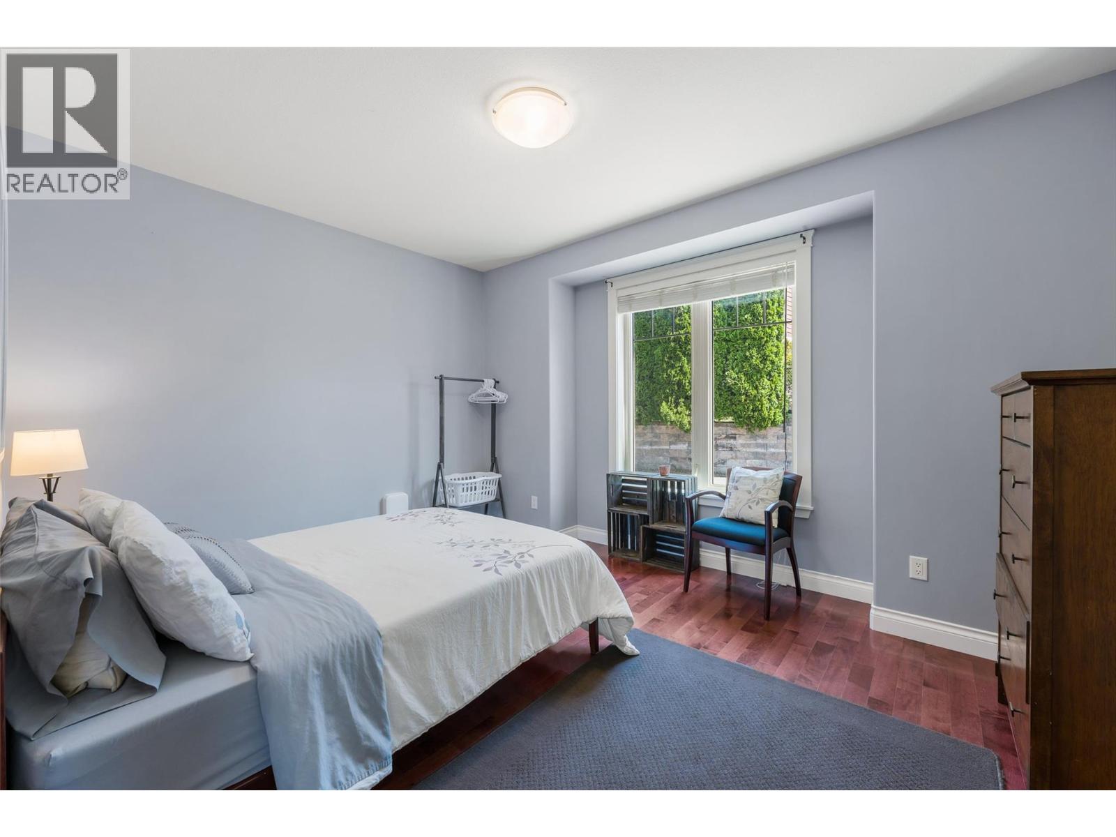 1090 Hume Avenue, Kelowna