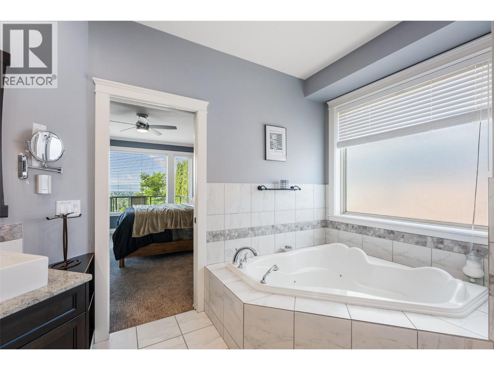 1090 Hume Avenue, Kelowna