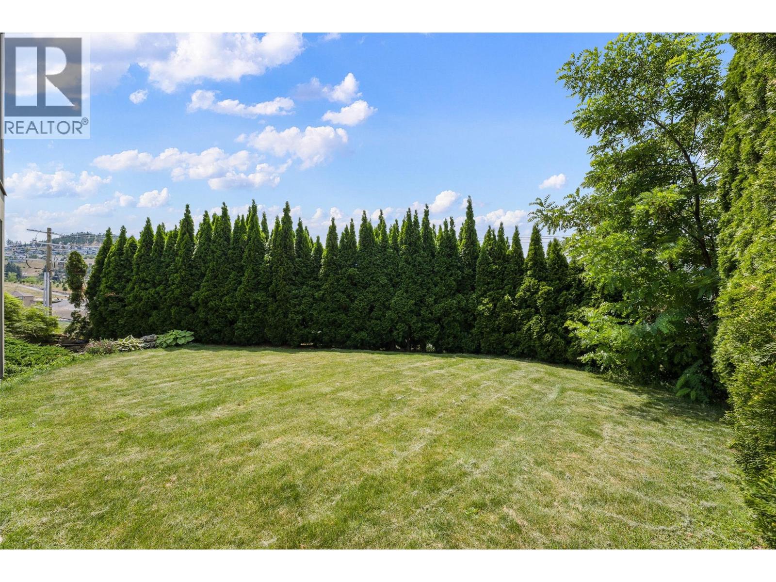1090 Hume Avenue, Kelowna