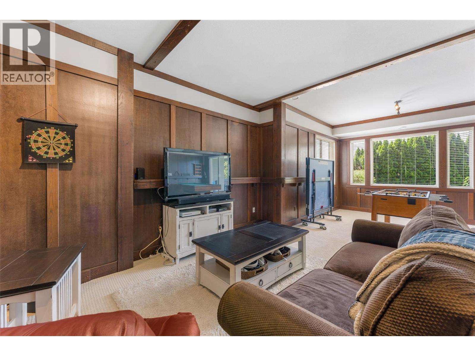 1090 Hume Avenue, Kelowna