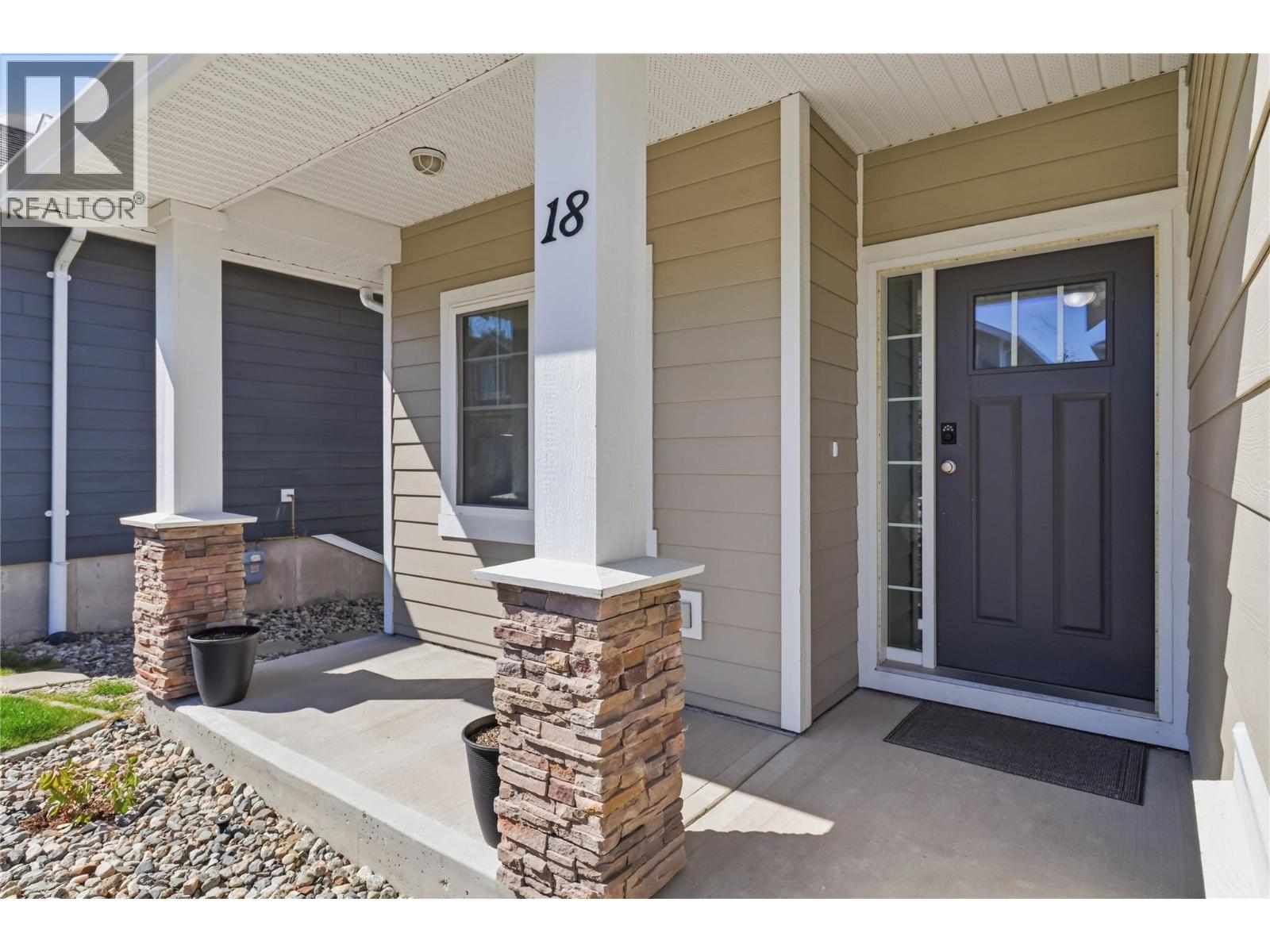 1250 ABERDEEN Drive Unit# 18, Kamloops — photo 2