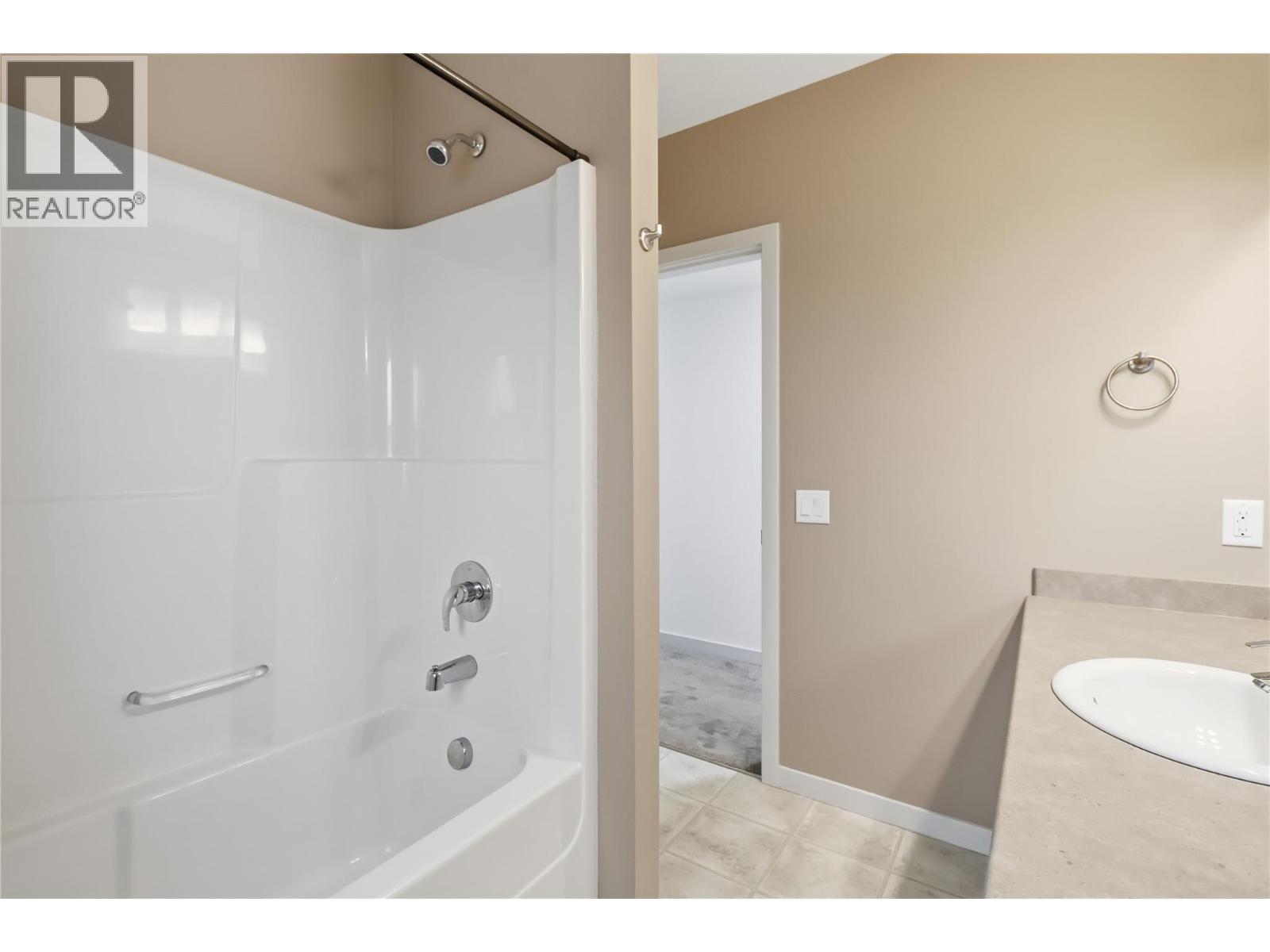 #18 1250 ABERDEEN Drive - 39