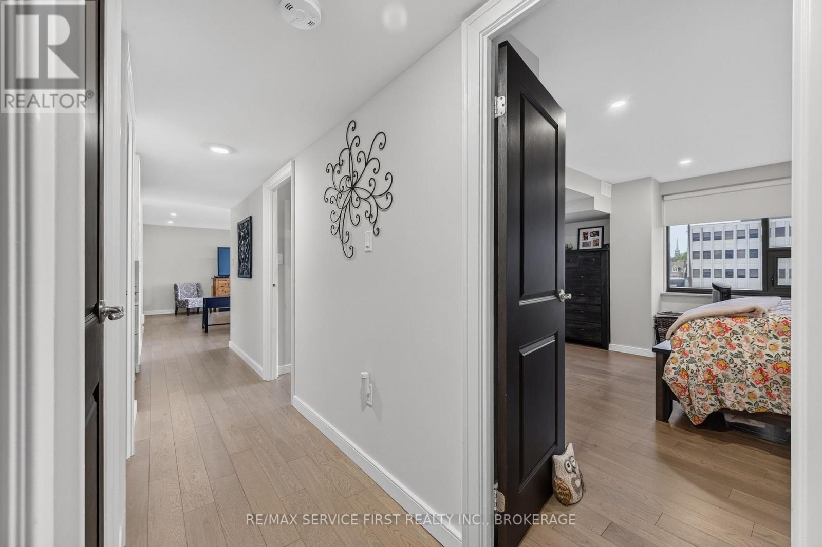 #509 165 ONTARIO STREET - 18