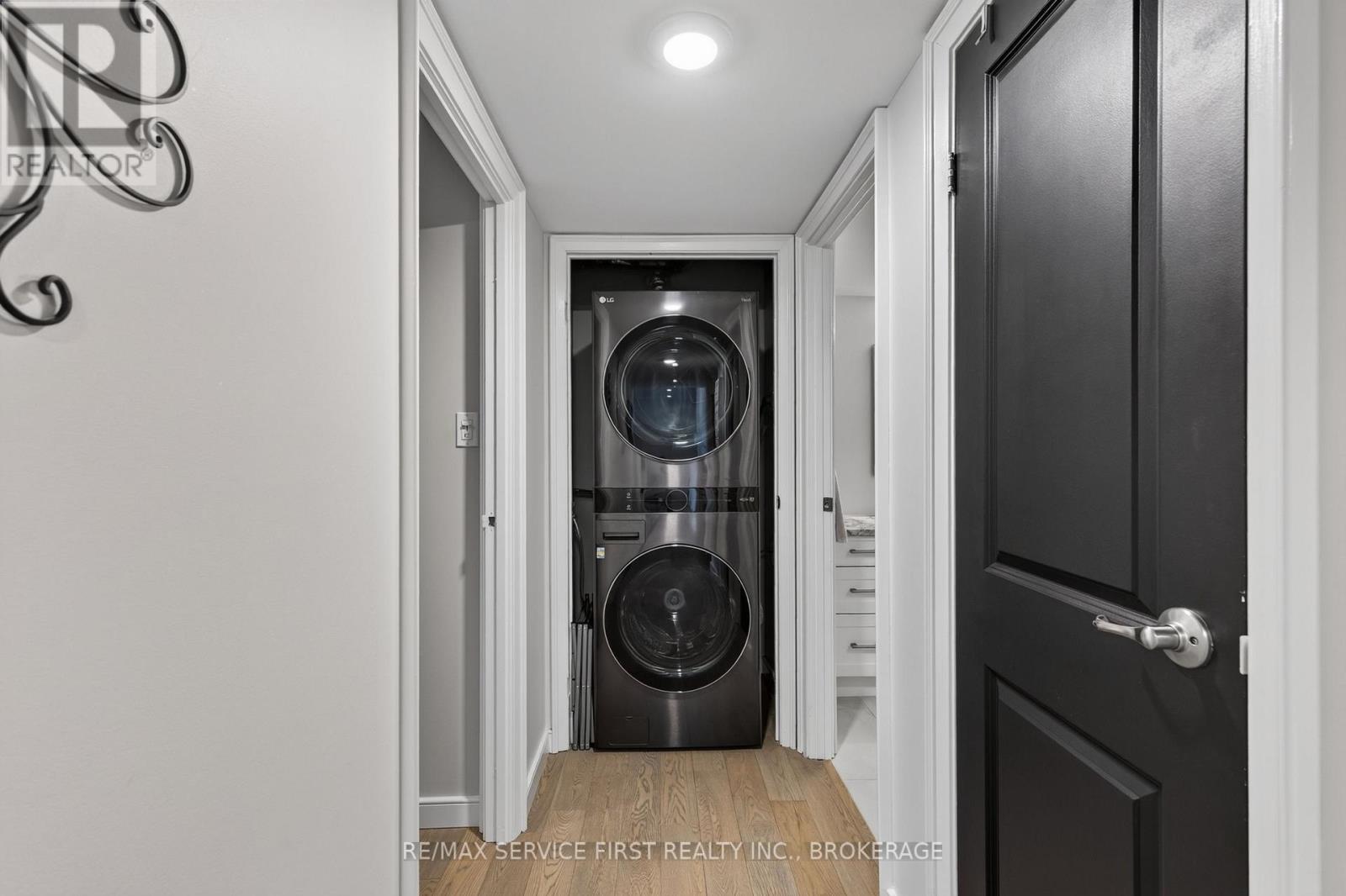 #509 165 ONTARIO STREET - 19
