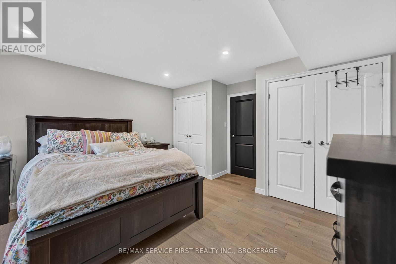 #509 165 ONTARIO STREET - 23