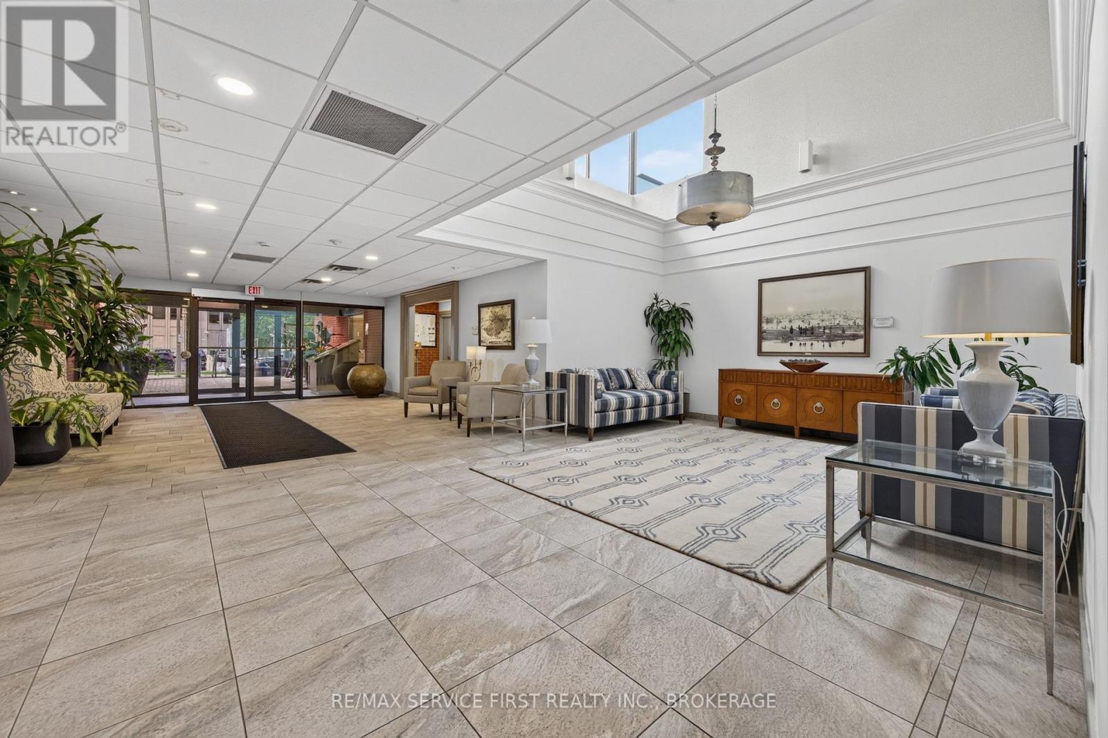 #509 165 ONTARIO STREET - 27