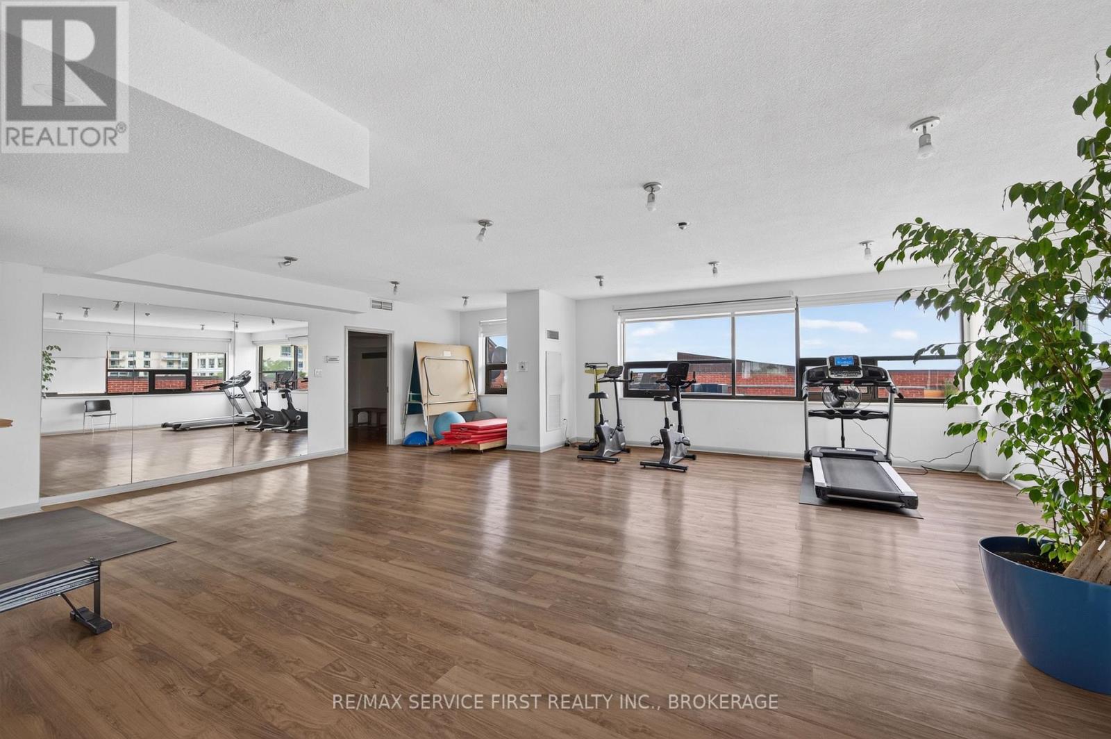 #509 165 ONTARIO STREET - 37