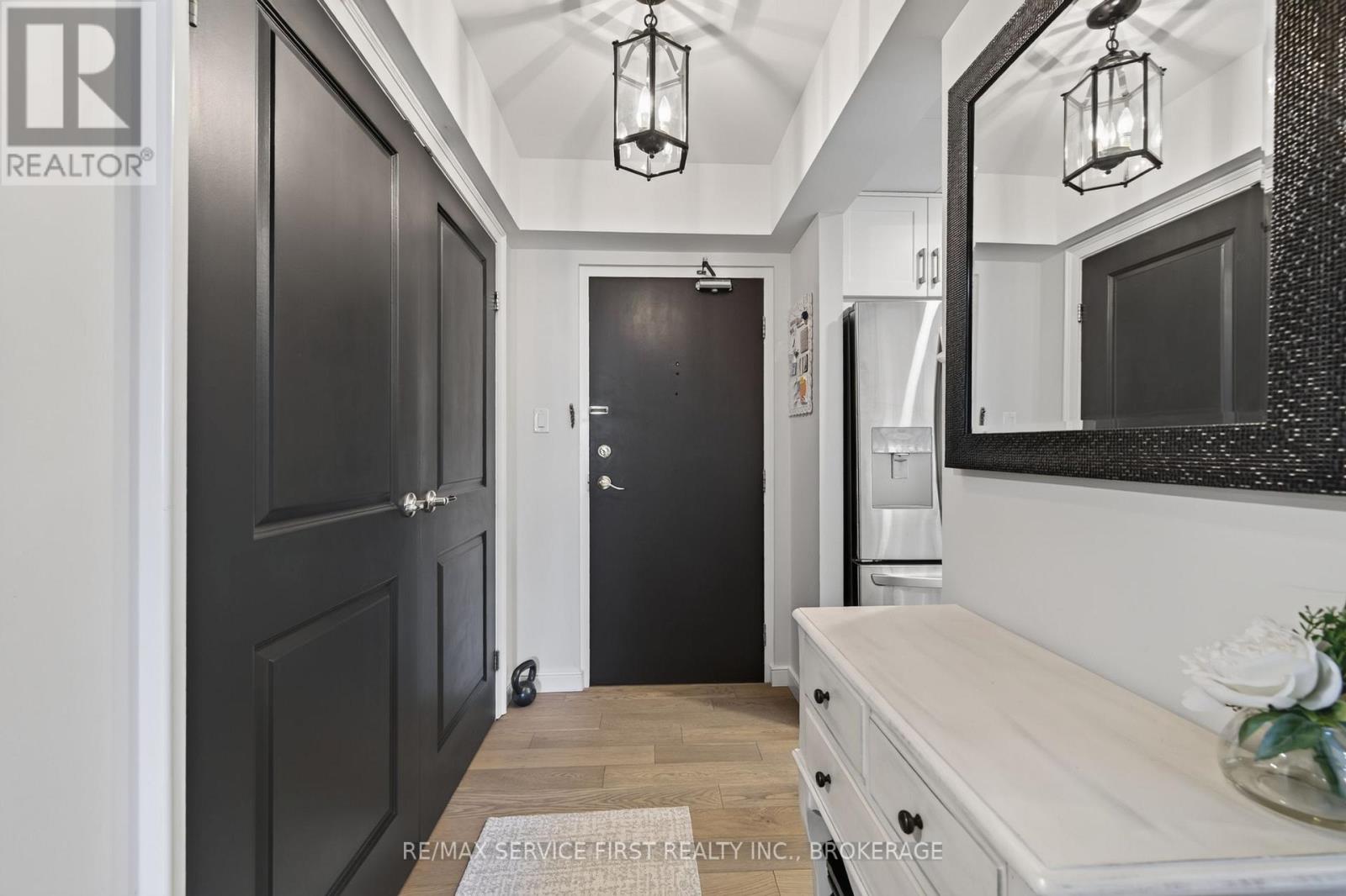 #509 165 ONTARIO STREET - 6