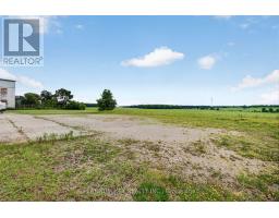 7291 Arkona Road, Lambton Shores, ON N0M1B0 Photo 9