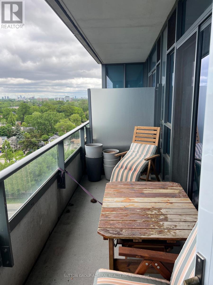 #1108 1 HURONTARIO STREET - 37
