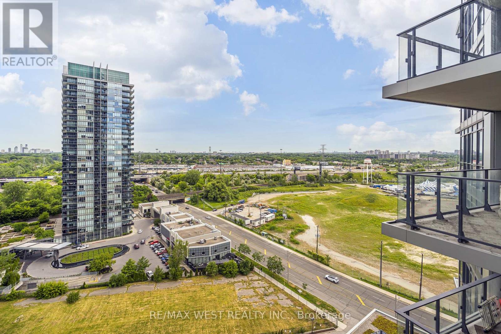 #1705 10 PARK LAWN ROAD - 25