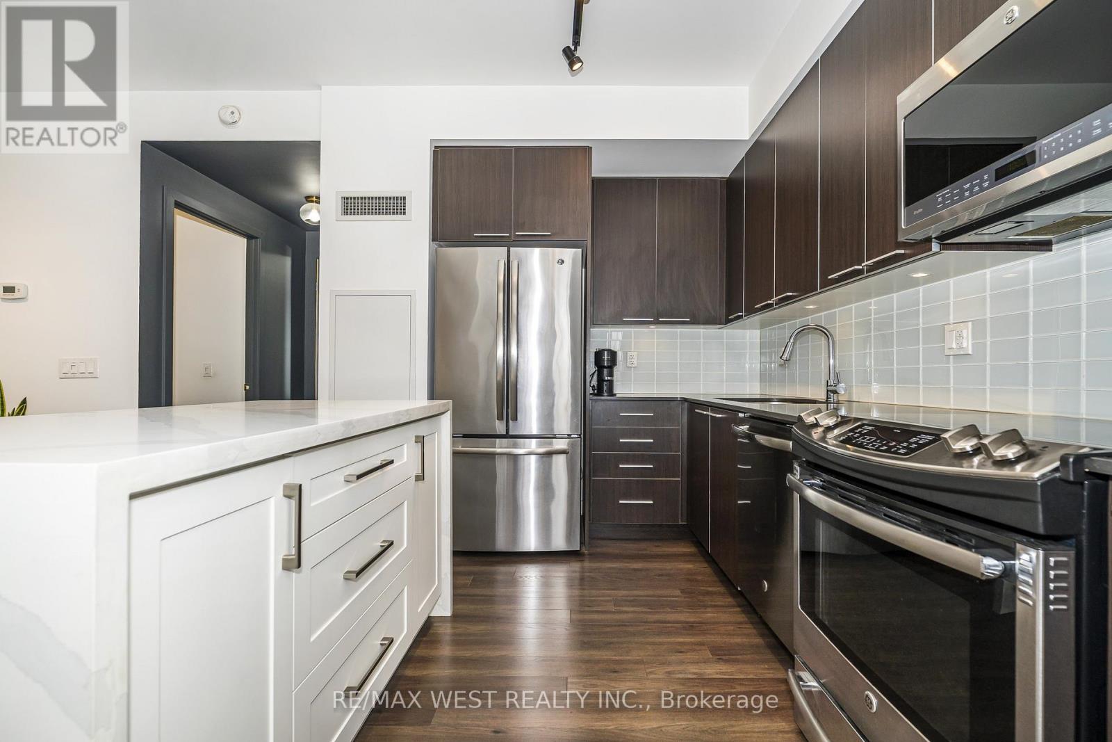 #1705 10 PARK LAWN ROAD - 9