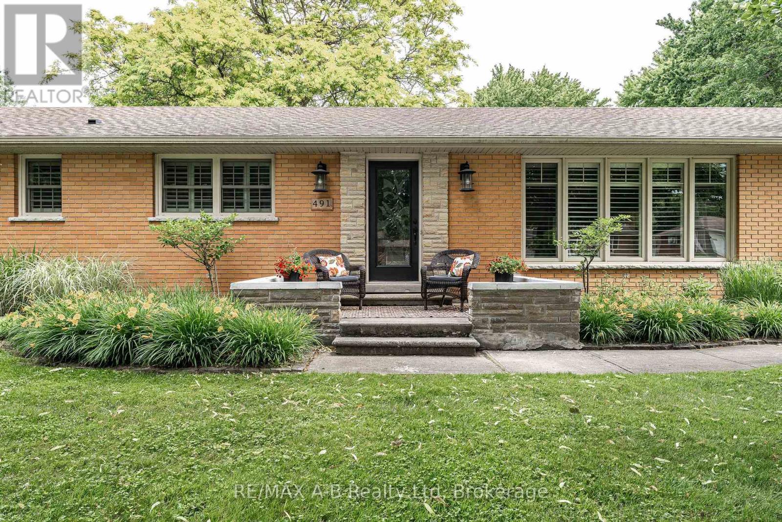 491 ELIZABETH STREET - Image 6