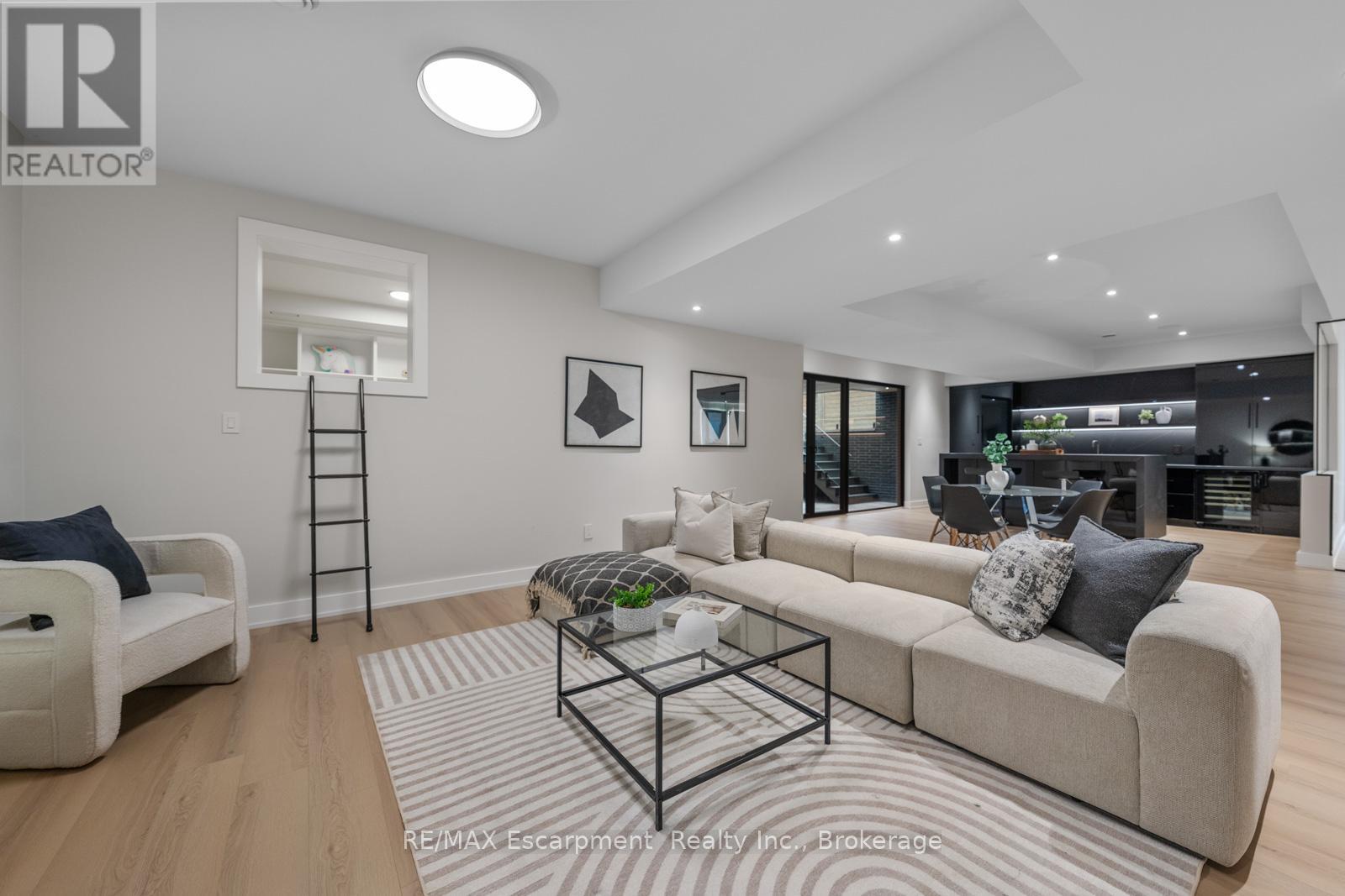 298 STRATHCONA DRIVE - Image 42