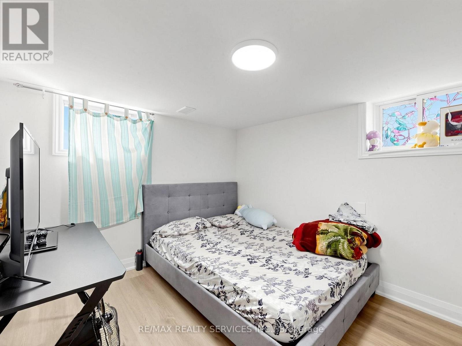 102 WOODWARD AVENUE - 32