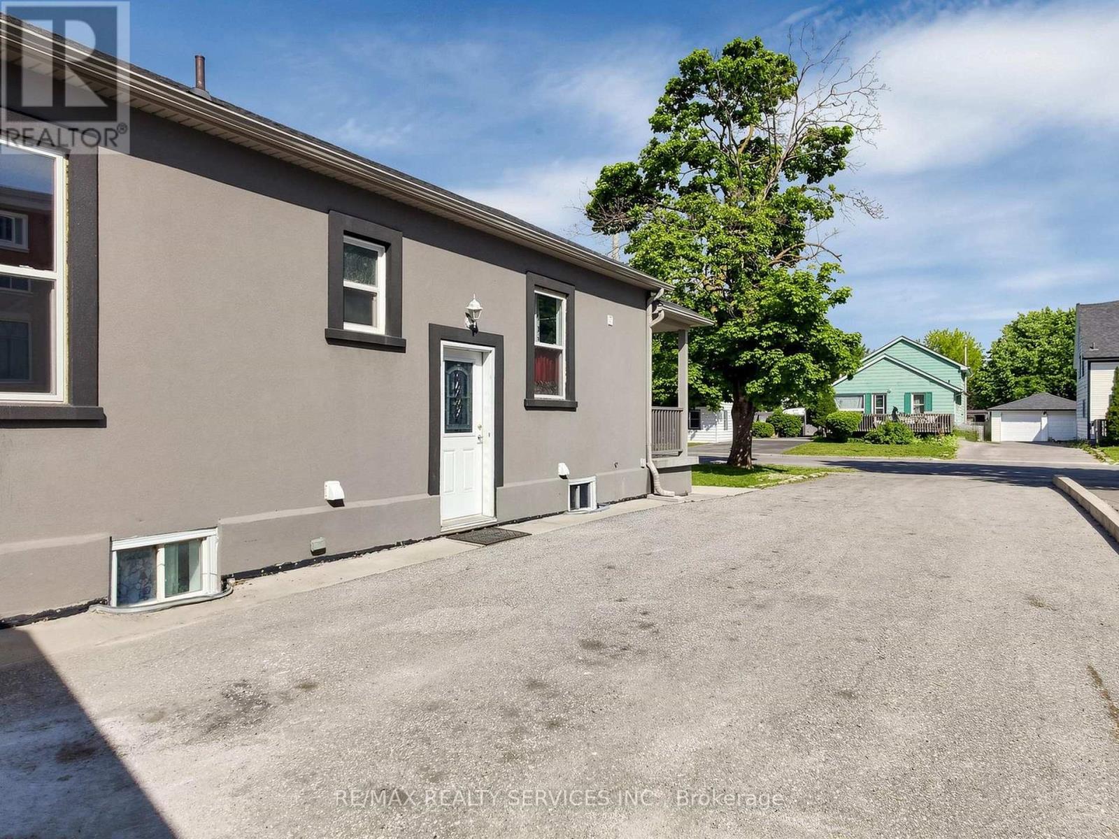 102 WOODWARD AVENUE - 36